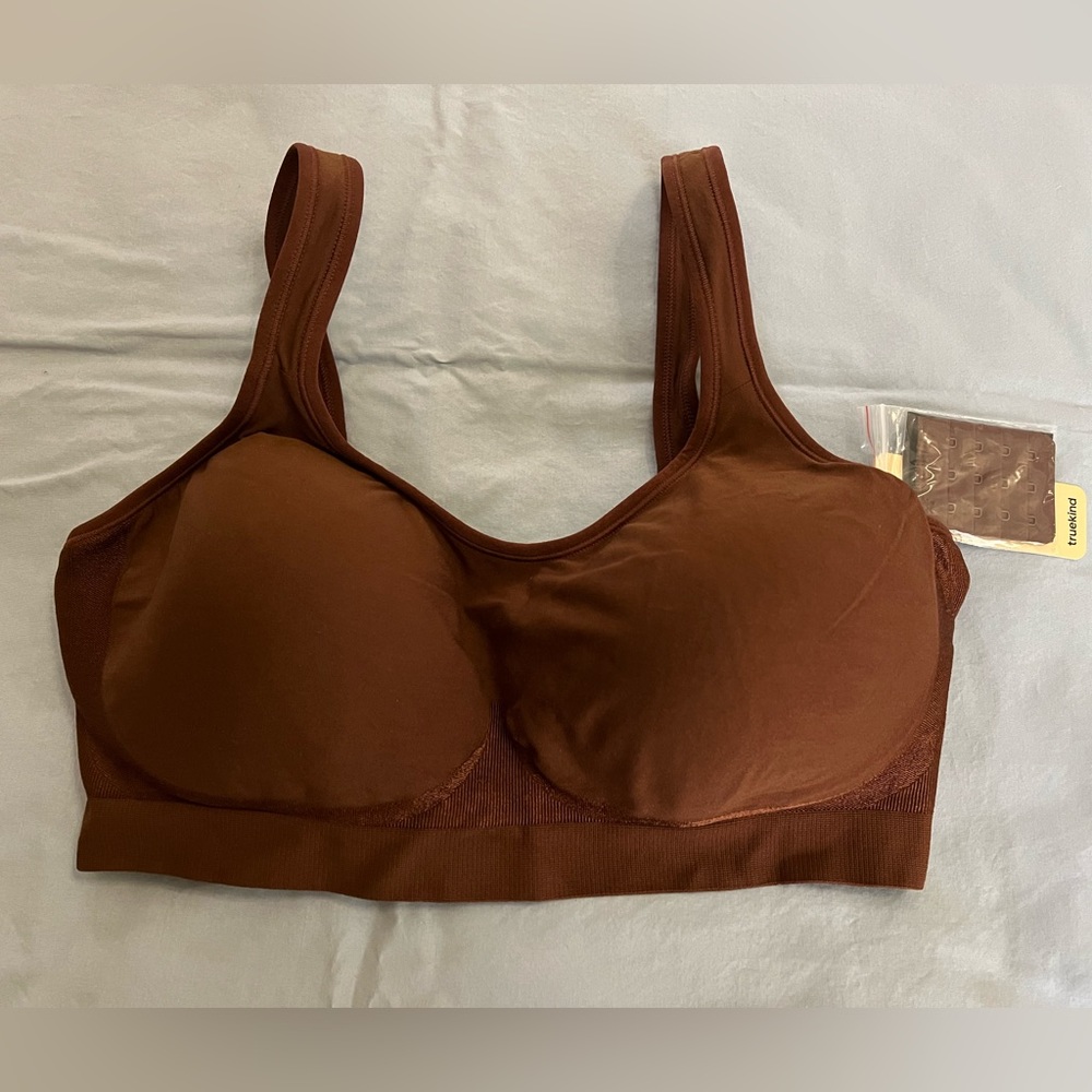 Truekind wireless shaper bra w/extender